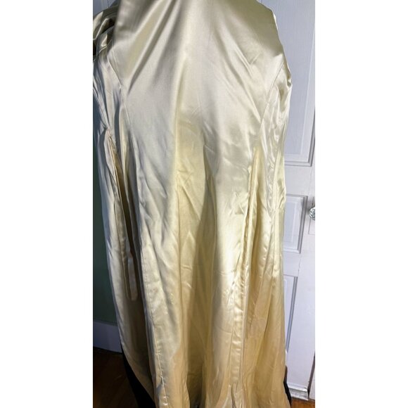 Antique 1920s Silky Velvet Black Opera Coat/Robe Puffed Collar/Sleeves - Picture 7 of 16